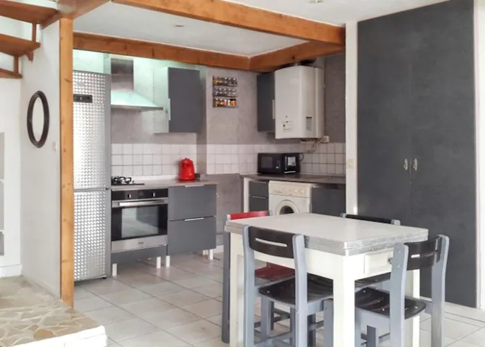 A / 50 M² / Vue Sur La Daire